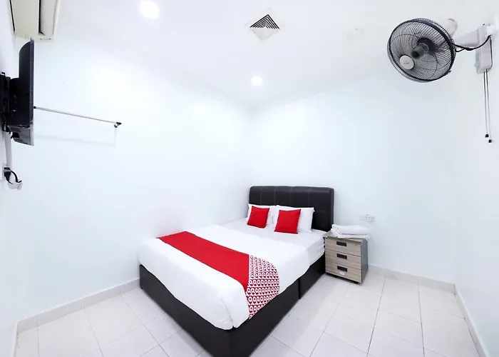 Oyo 90170 Dynamic Hotel